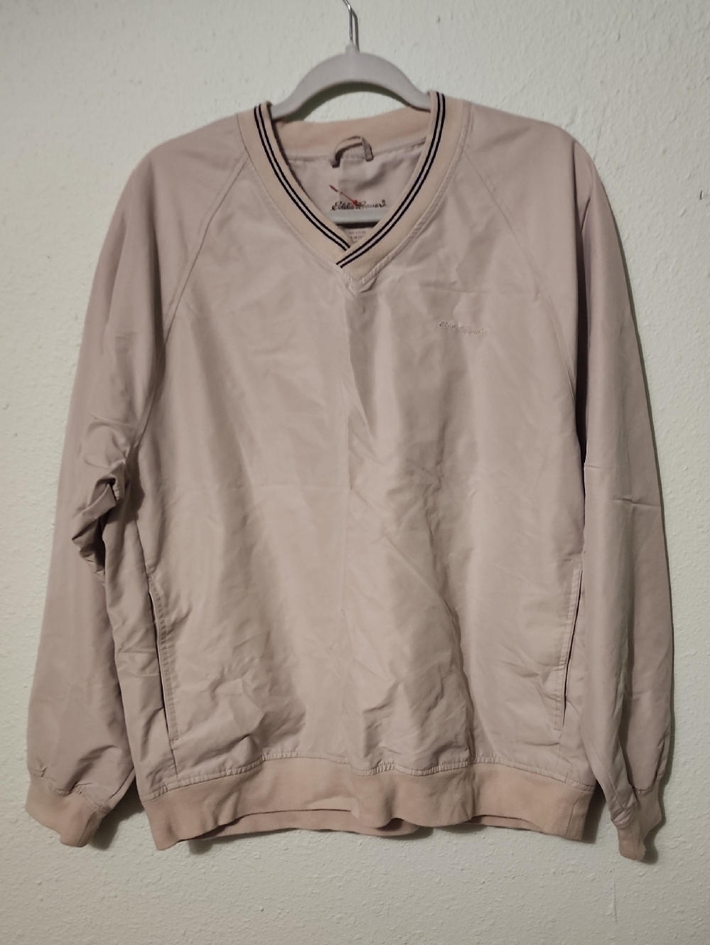Mens Eddie Bauer Cream V-Neck Vintage Pullover with Navy Trim